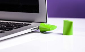 Cadeau d'entreprise : pourquoi offrir une clé USB ?