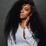3 coiffures tendance à faire avec votre perruque cheveux naturels
