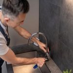 Comment faire le tri parmi toutes les petites annonces de plombiers