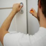 conseils pour trouver votre artisan serrurier