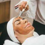 Comment devenir une esthéticienne ?